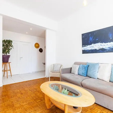 The Place To Be In * Νίκαια